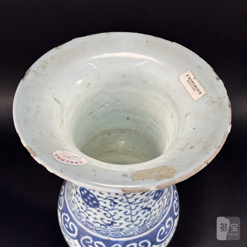 清中期 青花缠枝莲纹花觚 - 图2